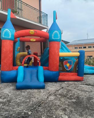 gonfiabile castello per bambini 