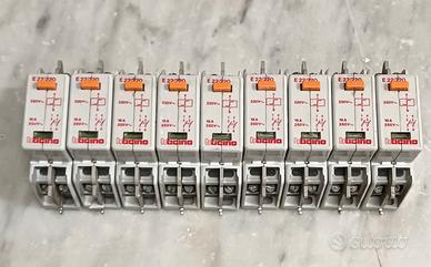 Relè passo passo BTicino 16A 220V bipolare