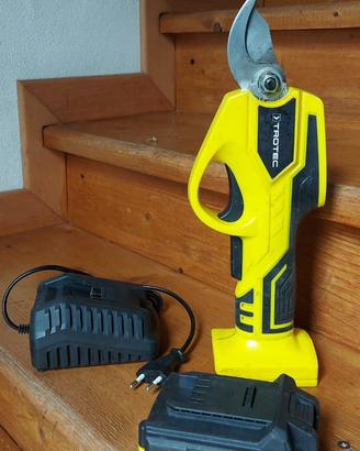 Cesoie a batteria trotec