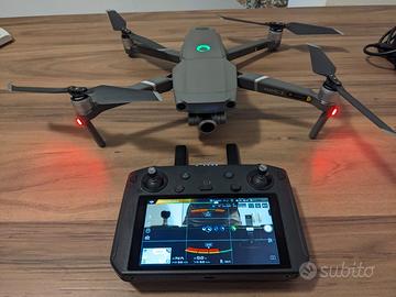 DJI Mavic 2 Zoom (DJI Smart Controller con Monitor