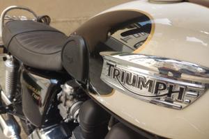 Triumph Bonneville T100 accessoriata