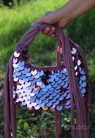 Borsa all'uncinetto viola 