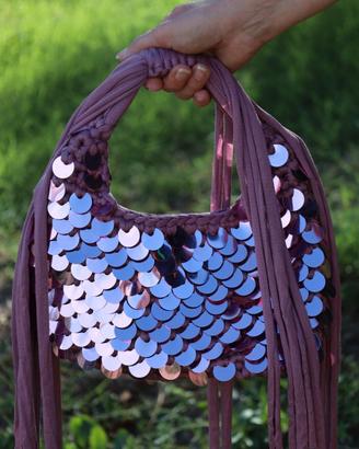 Borsa all'uncinetto viola 