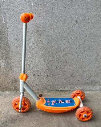 Monopattino a 3 ruote per bambini