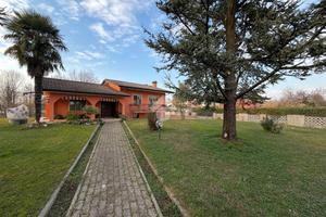 VILLA SINGOLA A VILLORBA