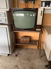 Televisore anni sessanta.