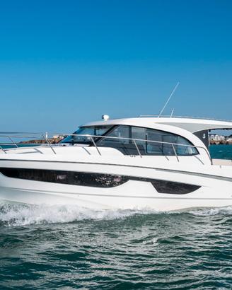 BENETEAU ANTARES 11 COUPE e 11 FLY