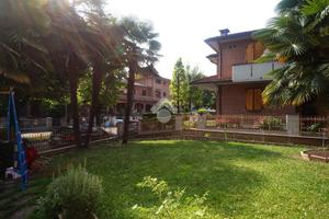 VILLA A SCHIERA D'ANGOLO A FORMIGINE