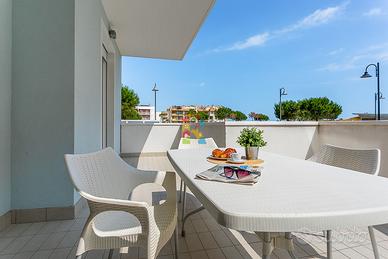 Appartamento al mare a 100 m dalla spiaggia R07A