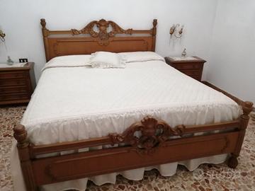 Camera matrimoniale letto + comodini + cassettone