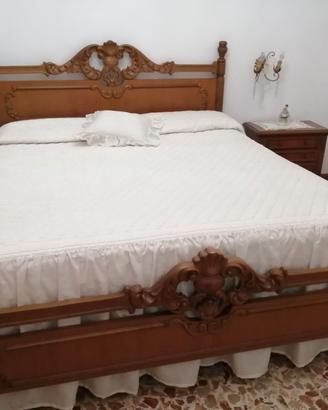 Camera matrimoniale letto + comodini + cassettone