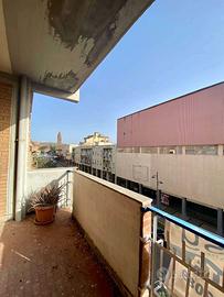 Appartamento signorile con ascensore, pieno centro