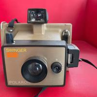 POLAROID Swinger EE