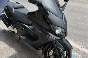 Yamaha T-Max