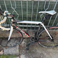 Bici da corsa in carbonio FRW