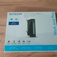 Router Netgear N300 DGN2200