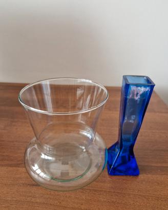 Coppia di Vasi Decorativi in Vetro Blu e Trasparen