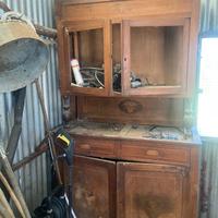 Credenza inizio 1900