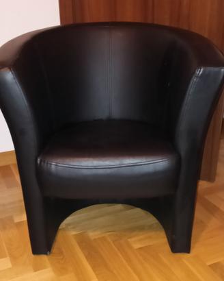 POLTRONA A POZZETTO IN ECOPELLE