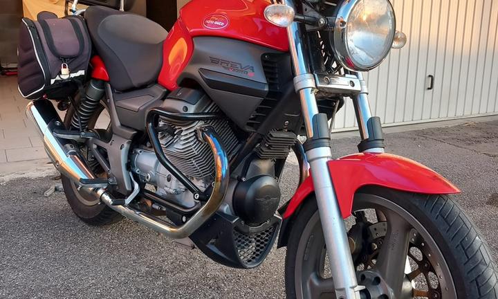 Moto Guzzi Breva 750