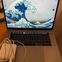 Macbook pro 2018 15 pollici