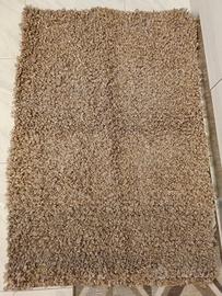 tappetino nuovo fatto a mano  a uncinetto 