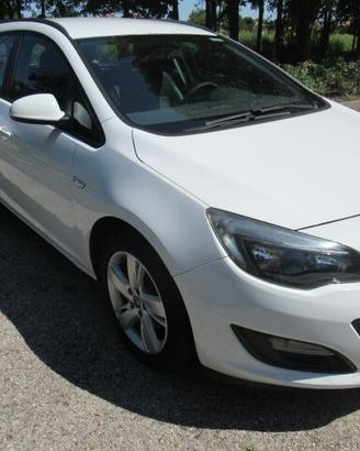 Opel Astra 1.7 cdti 110cv AUTOCARRO n1 5 Posti