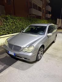 Mercedes c270 permuto