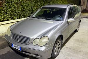 Mercedes c270 permuto