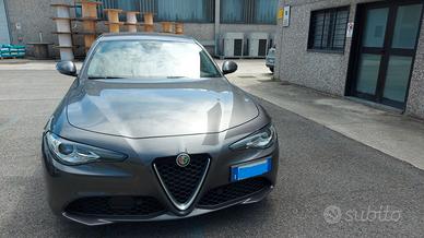 ALFAROMEO GIULIA 2.0 AT8 EXECUTIVE Q2