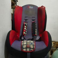 sedile per bambini in auto