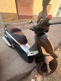 Piaggio Beverly 300