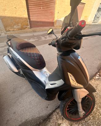 Piaggio Beverly 300