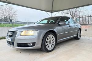 AUDI A8 3.0 V6 TDI TRAZIONE INTEGRALE POCHI CHIL