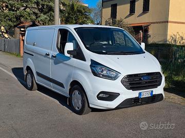 Ford transit custom 2022 