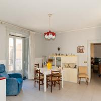 Indipendente con garage 49-372