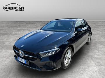 Mercedes Classe A - W177 2023 - A 250 e phev Progr