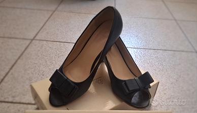 Tacchi bassi blu scuro 