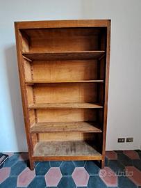 Scaffale vintage in legno