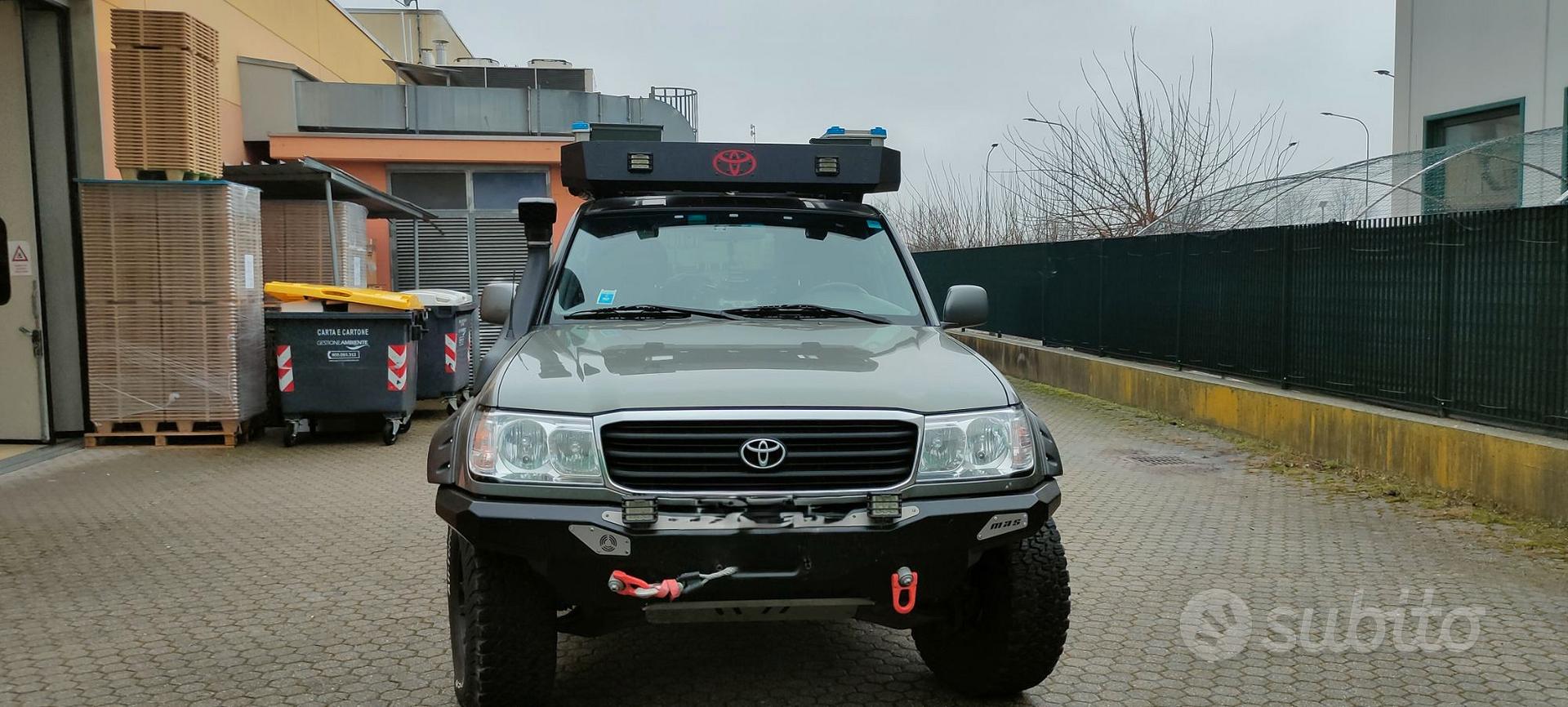Toyota Land Cruiser 2000 photo 3