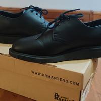 Dr. Martens Torriano scarpe nere lisce classiche