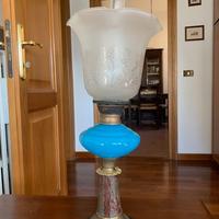 lume a petrolio antico