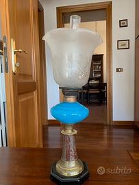 lume a petrolio antico