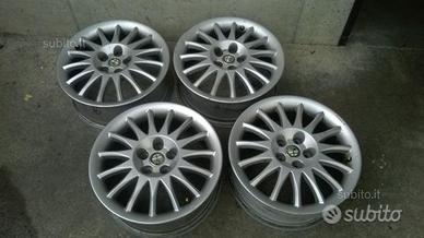 Cerchi in lega Alfa 2000 16" pollici