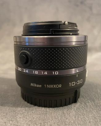Obiettivo Nikon 1 Nikkor 10-30 perfetto
