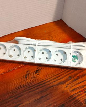 Ciabatta elettrica a 6 prese multiple