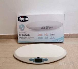 Bilancia pesa neonato digitale "Chicco". 