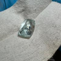 pietra preziosa