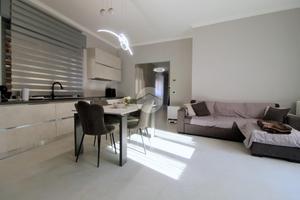 4 LOCALI A MONTICELLO D'ALBA