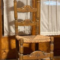 Due sedie savoiarde in legno impagliate
